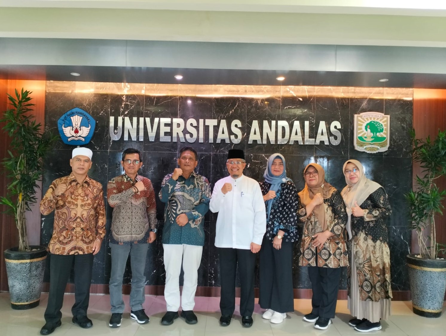 Benchmarking SPI dan Biro AKPK - Perencanaan UPNV Yogyakarta ke Universitas Andalas-Padang